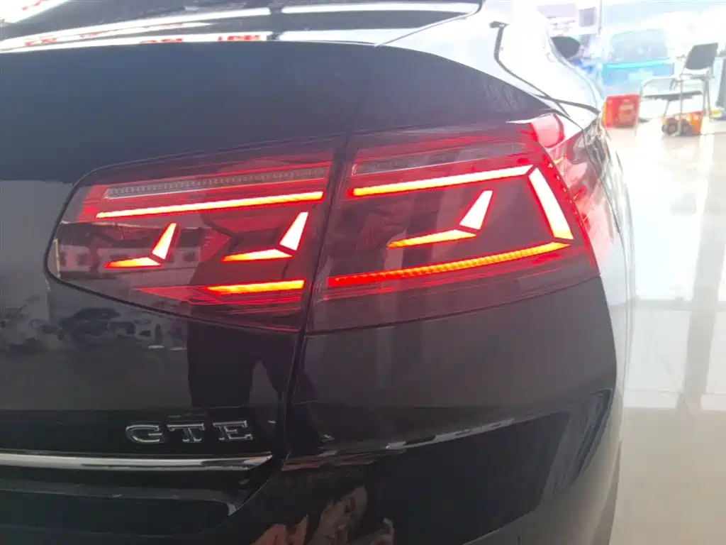 Volkswagen Magotan GTE Plug-in Hybrid 2022 GTE Luxury фото 25