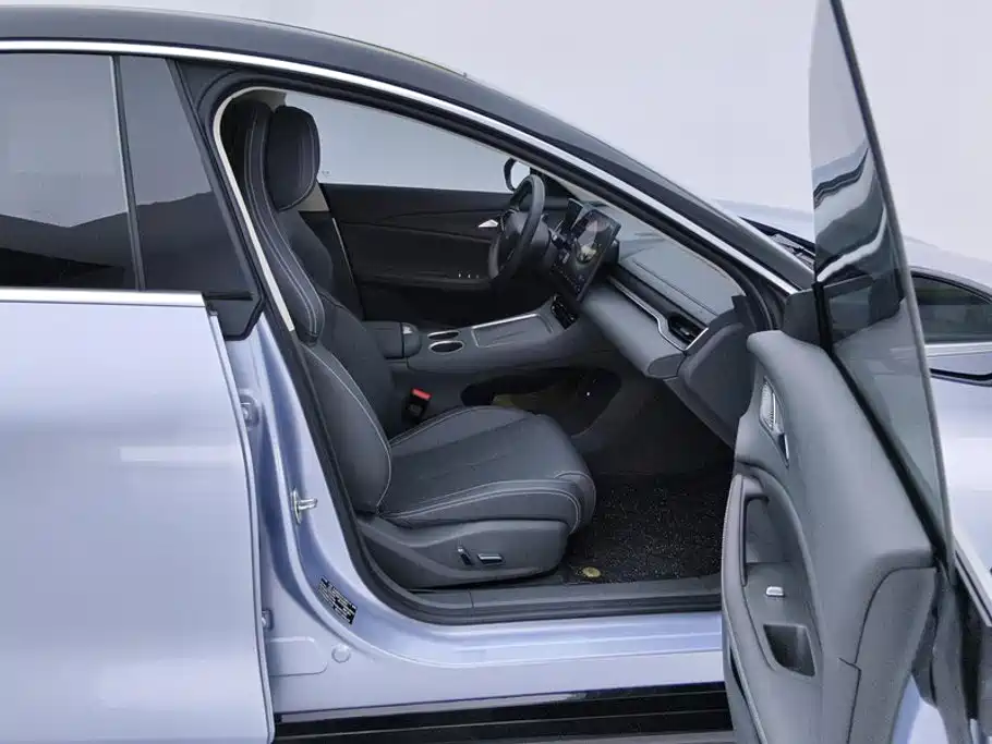 Dongfeng Fengxing Stellar S7 2025 2026 Model 650 Ultra-Fast Charge Luxury Edition
