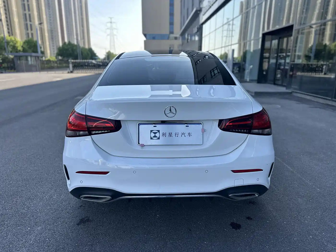 Mercedes-Benz A-Class 2019 A 180 L Sport Sedan фото 6