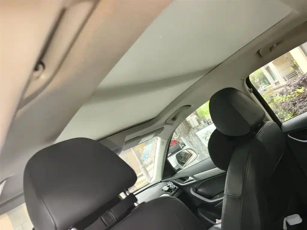 Audi Q3 2016 Model 30 TFSI Style фото 9