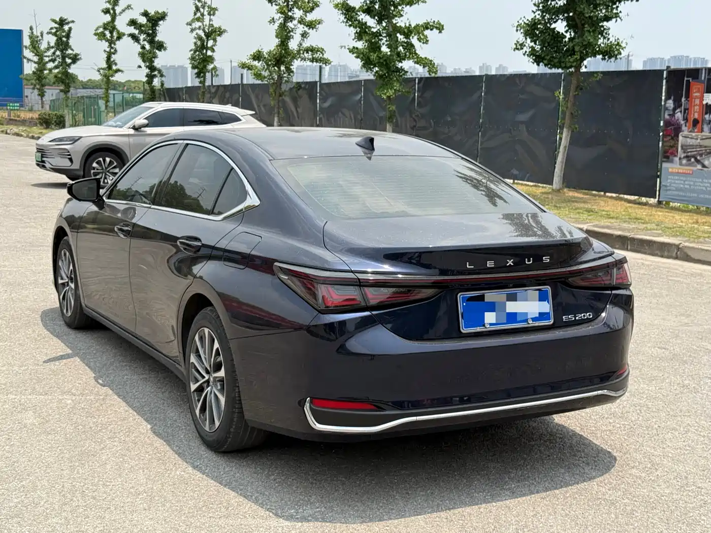 Lexus ES 2024 200 Premium Edition фото 9