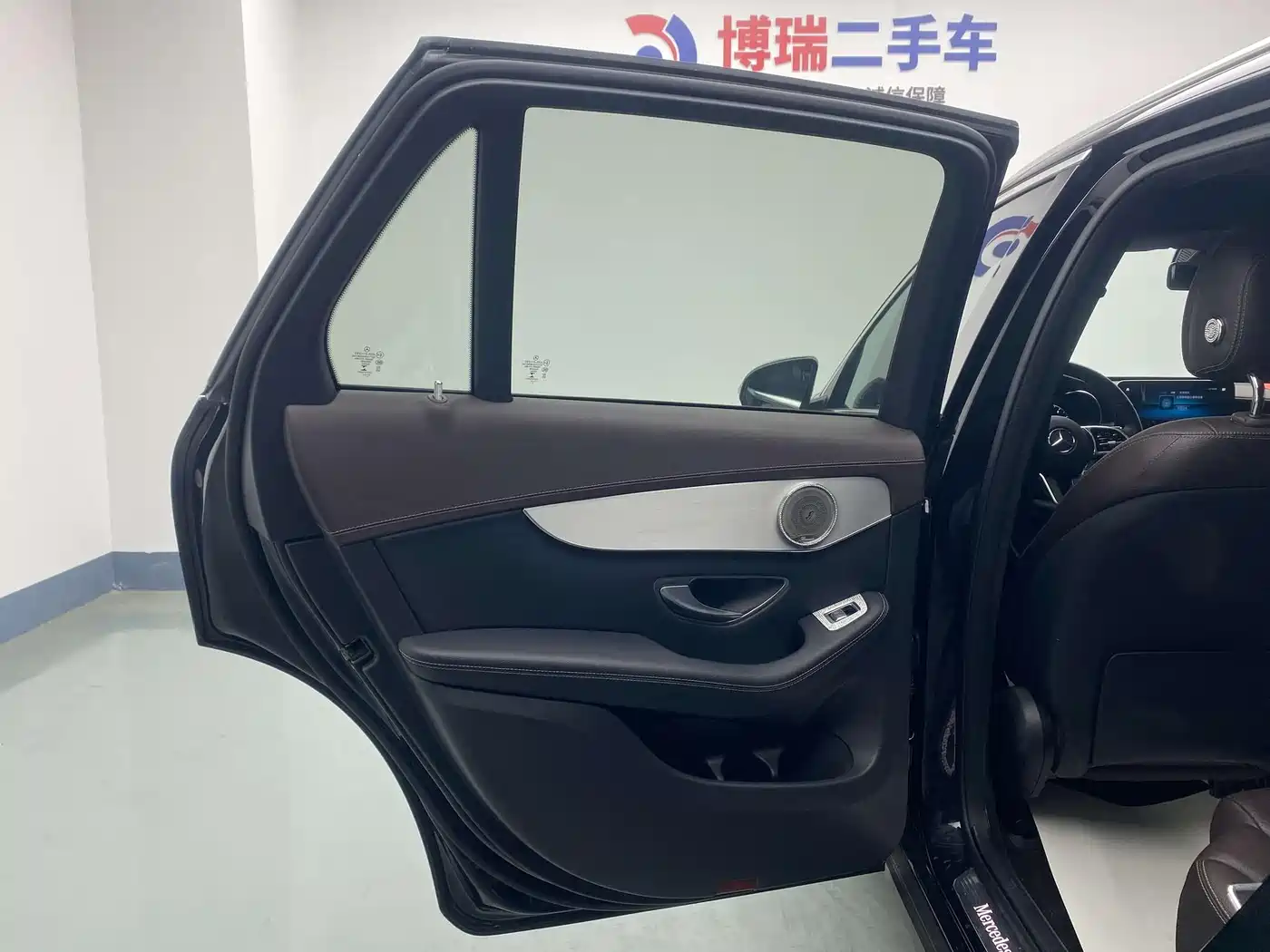 Mercedes-Benz GLC 2021 GLC 260 L 4MATIC Sporty фото 17