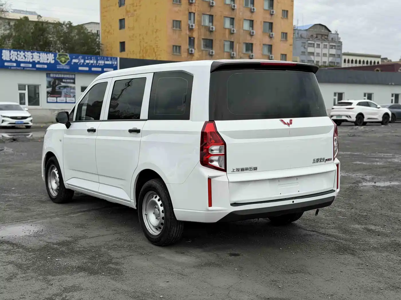 Фото 7 - Wuling Motors Wuling Hongguang PLUS