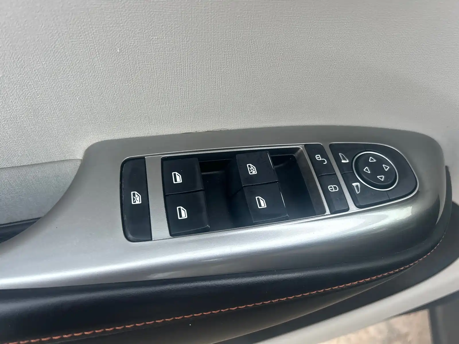 Фото 29 - BYD Dolphin