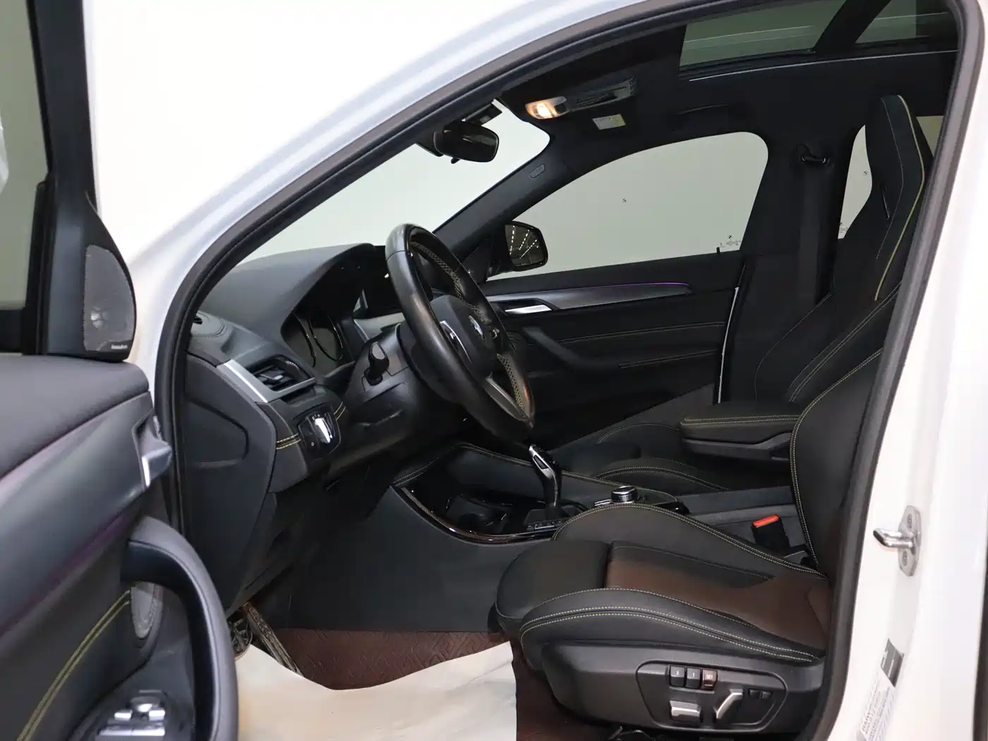BMW X2 2023 sDrive 25i Radiance Edition фото 15