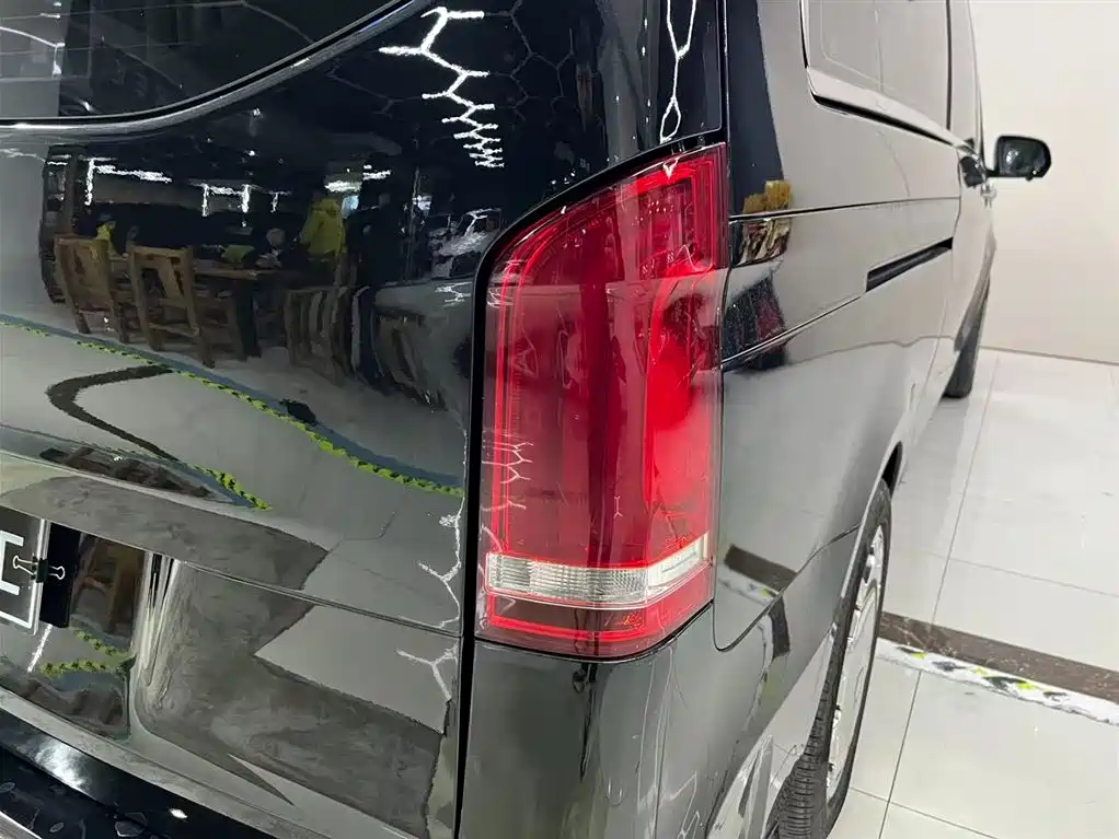 Mercedes-Benz Vito 2018 2.0T Business Edition China VI фото 15