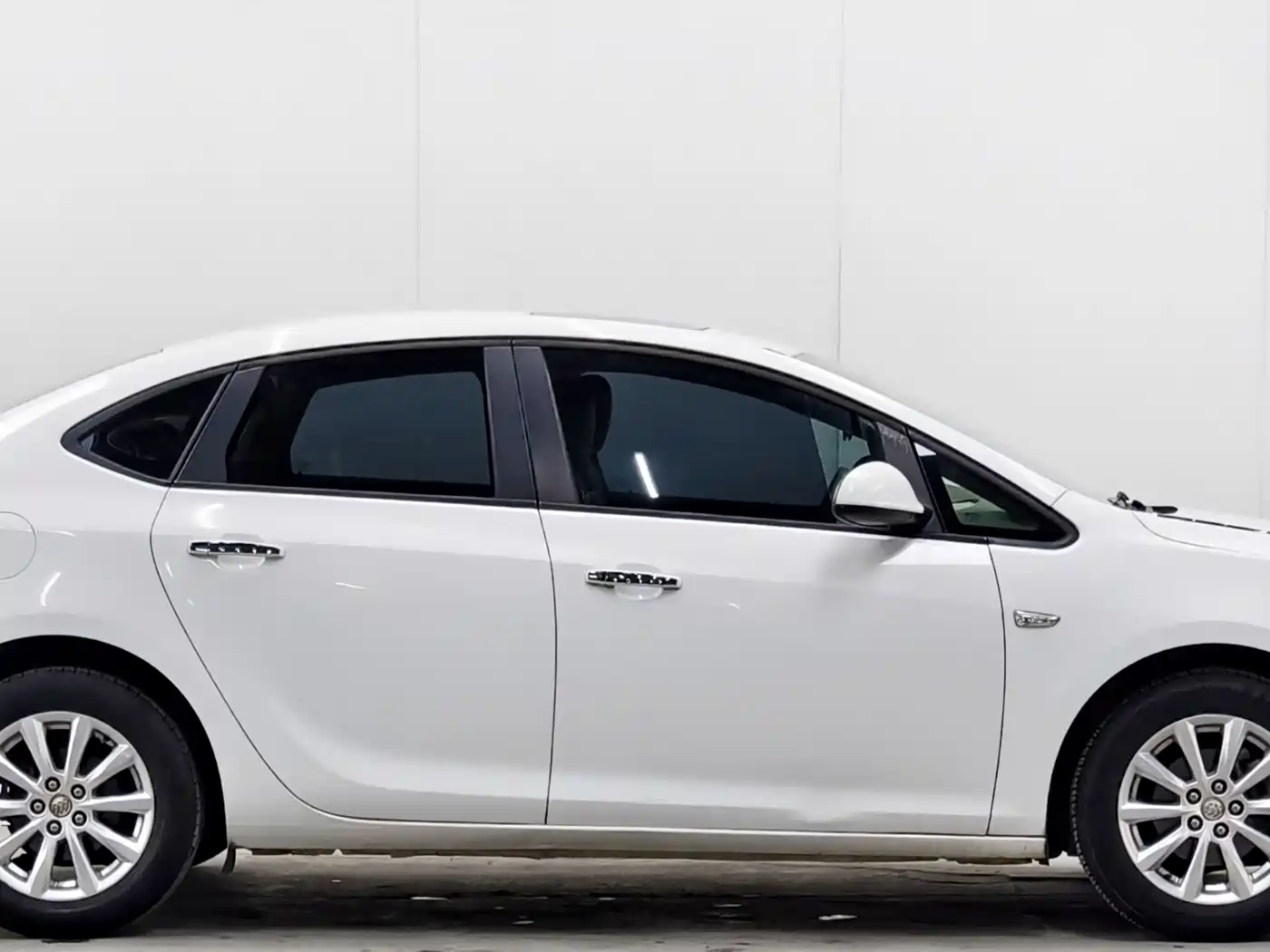 Buick Excelle 2013 Model GT 1.6L Manual Progressive фото 8