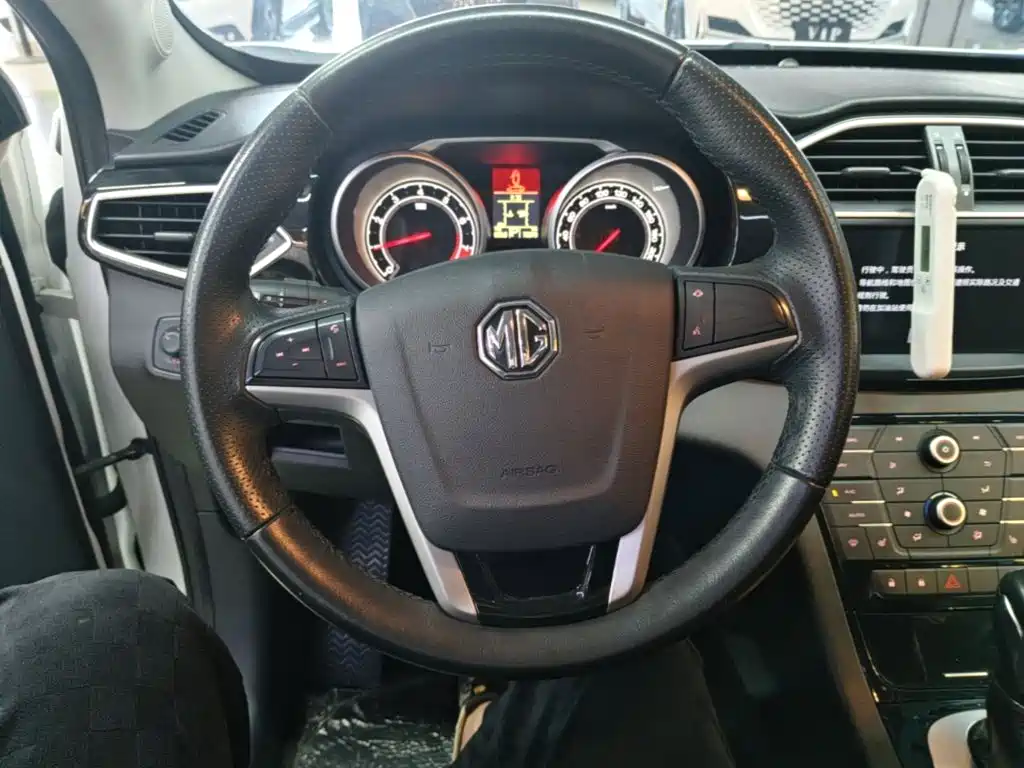 MG Roewe RX5 2015 2015 2.0TGI TST 4WD Flagship Edition