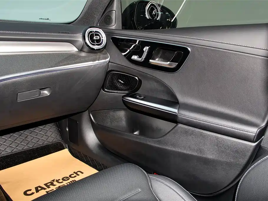Mercedes-Benz C-Class 2025 C 260 L Sport Edition фото 23