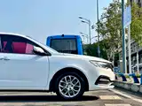 Фото 10 - Geely Vision