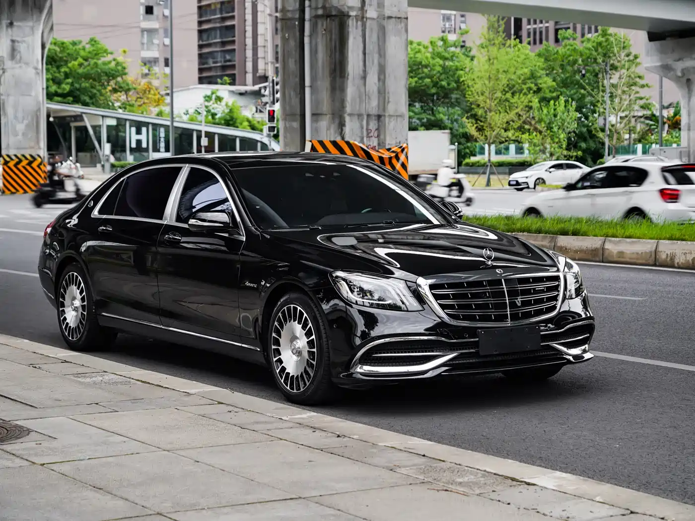 Mercedes-Benz Maybach S-Class 2018 S 560 4MATIC фото 28