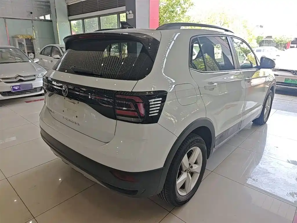 VOLKSWAGEN TU KAI