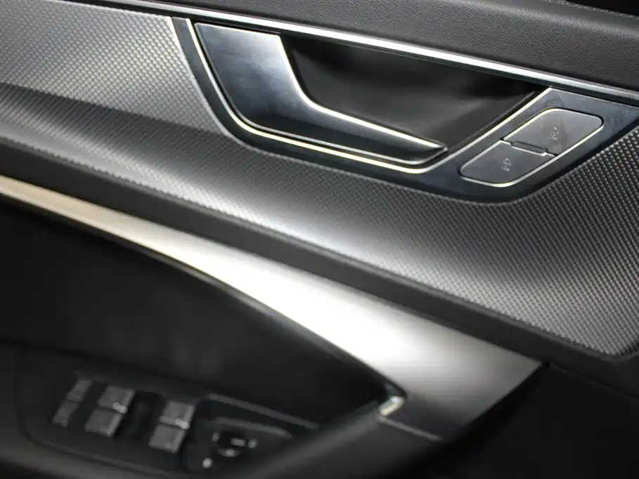 Audi A6L 2024 45 TFSI Premium Dynamic фото 13