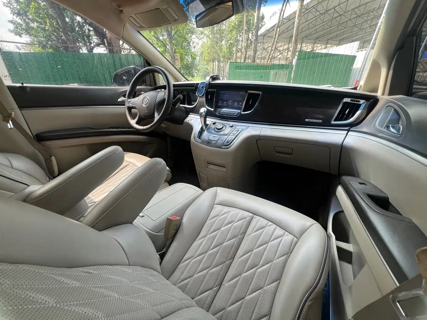 Buick GL8 2011 2011 2.4L CT Luxury Business Comfort Edition