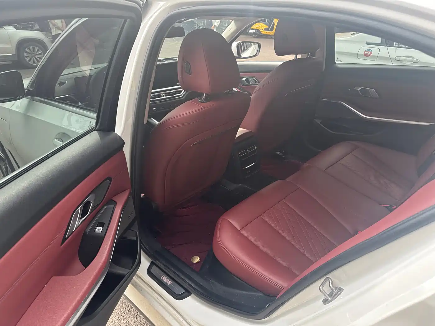 BMW i3 2022 eDrive 35 L фото 15