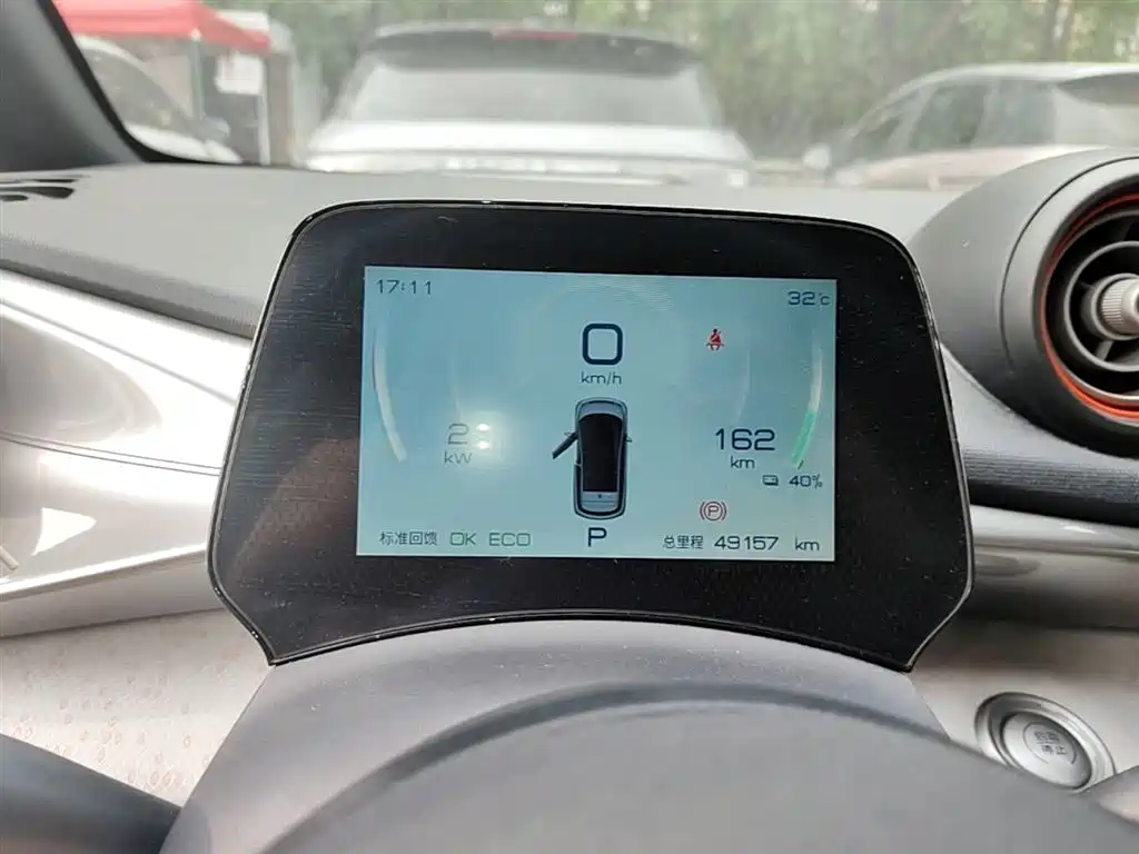 BYD Dolphin 2021 Model 405km Fashion Edition фото 12