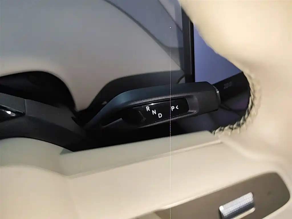 Xiaomi Auto Xiaomi YU7 2025 Extended Range RWD Edition фото 14