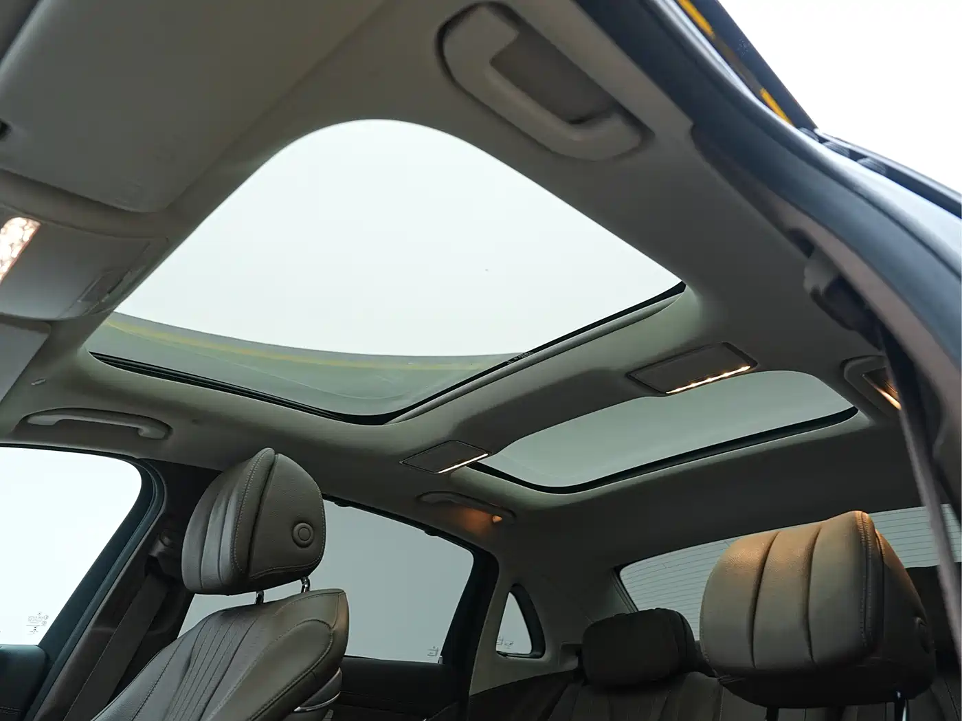 Mercedes-Benz E-Class 2020 E 300 L Luxury Model фото 27
