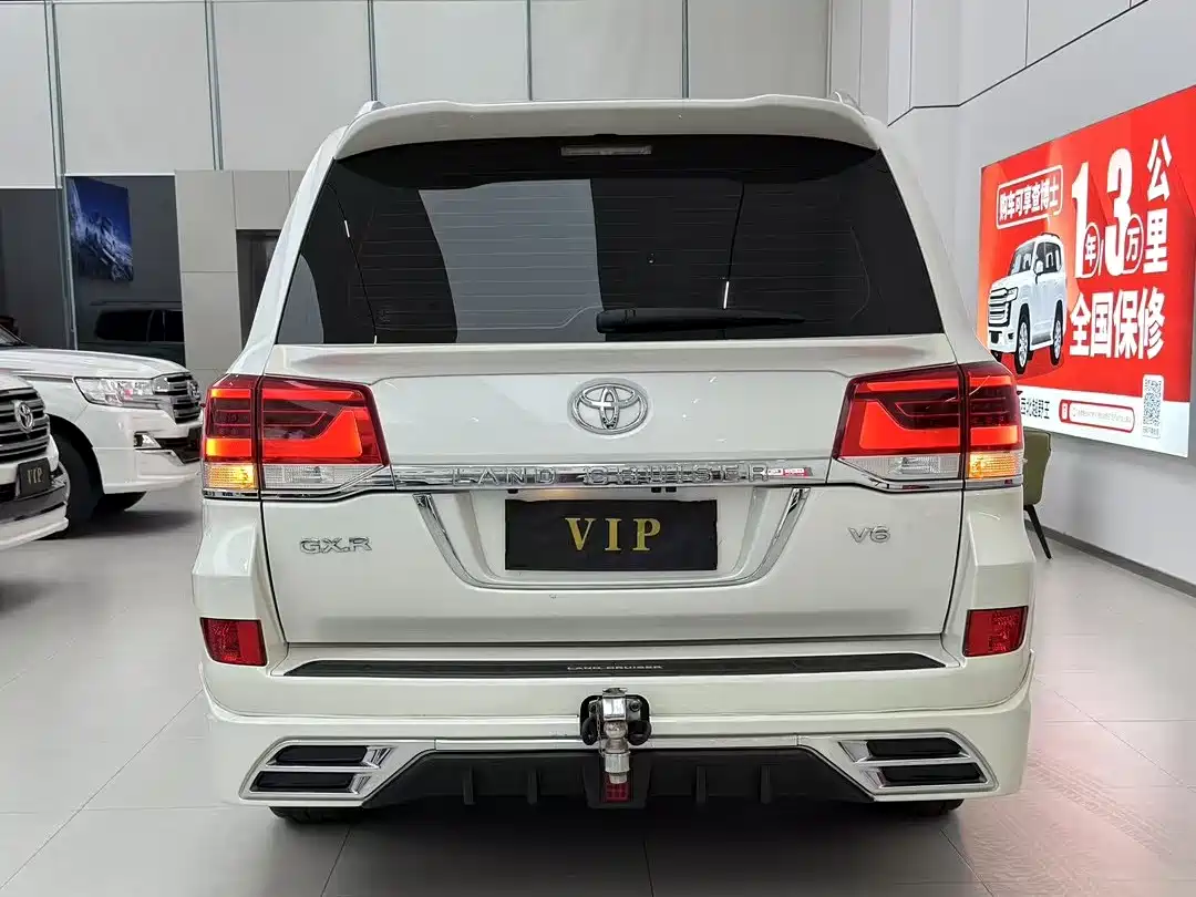 Toyota Land Cruiser (Import) фото 11