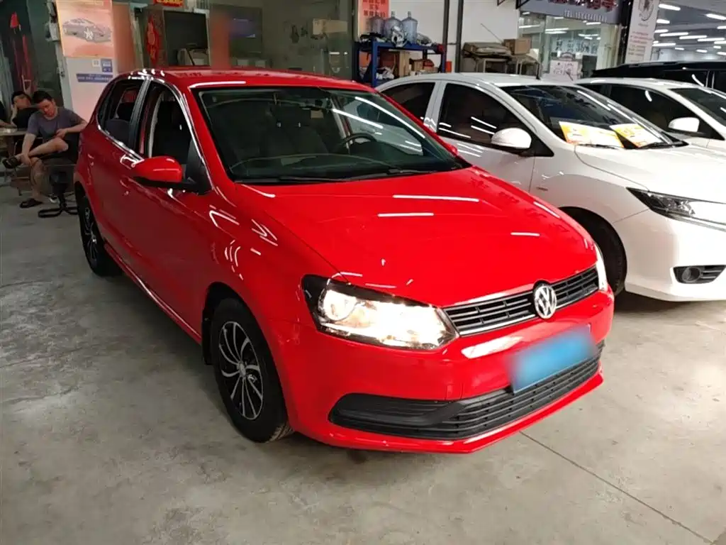 Volkswagen Polo 2016 1.4L Automatic Trend фото 4