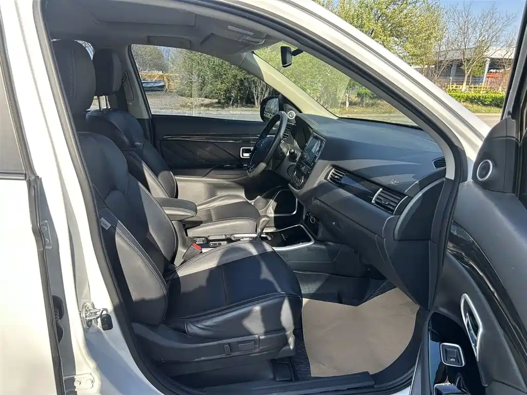 Mitsubishi Outlander 2019 2.0L 2WD Enjoy Edition 5-seater China V фото 9