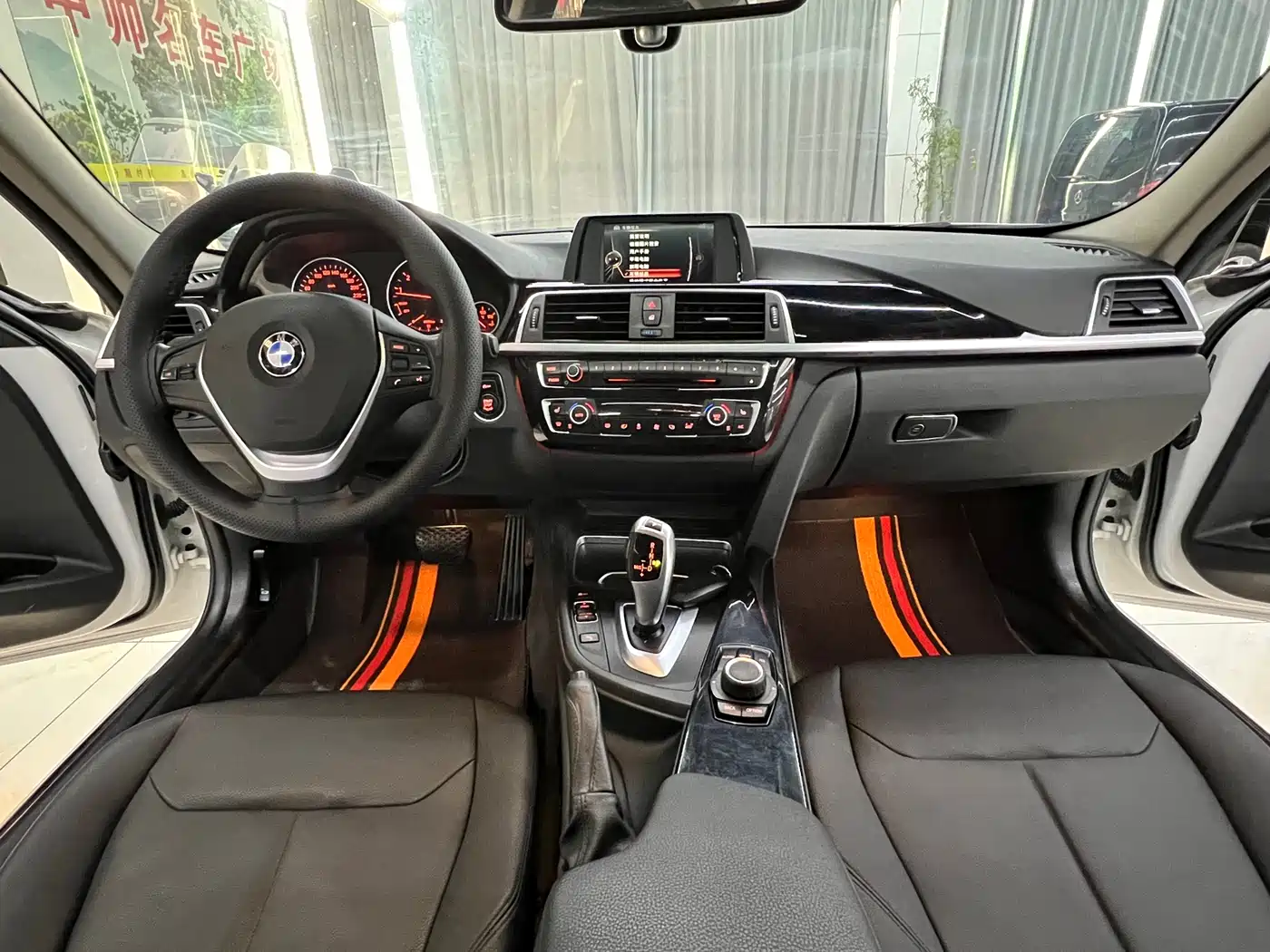 BMW 3 Series 2017 320Li xDrive Fashion фото 16