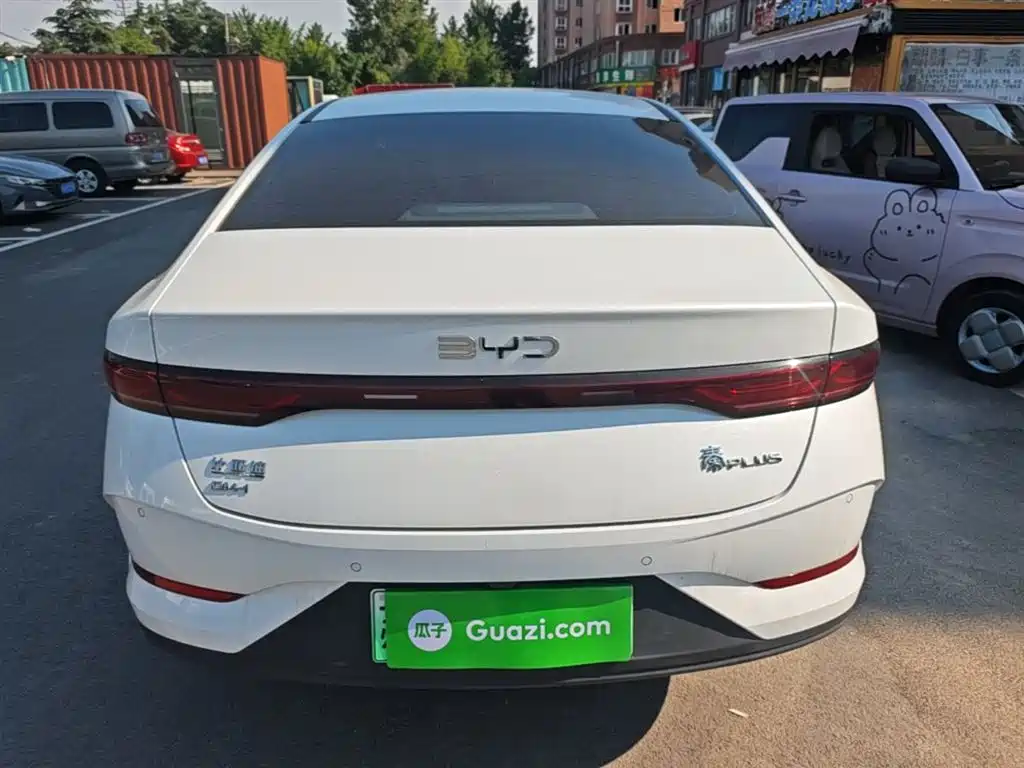 BYD Qin PLUS 2025 DM-i Smart Drive 55KM Leader фото 6