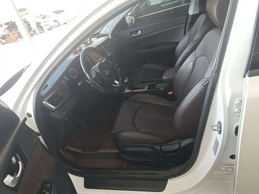 Kia K5 2016 1.6T Automatic LUX фото 15