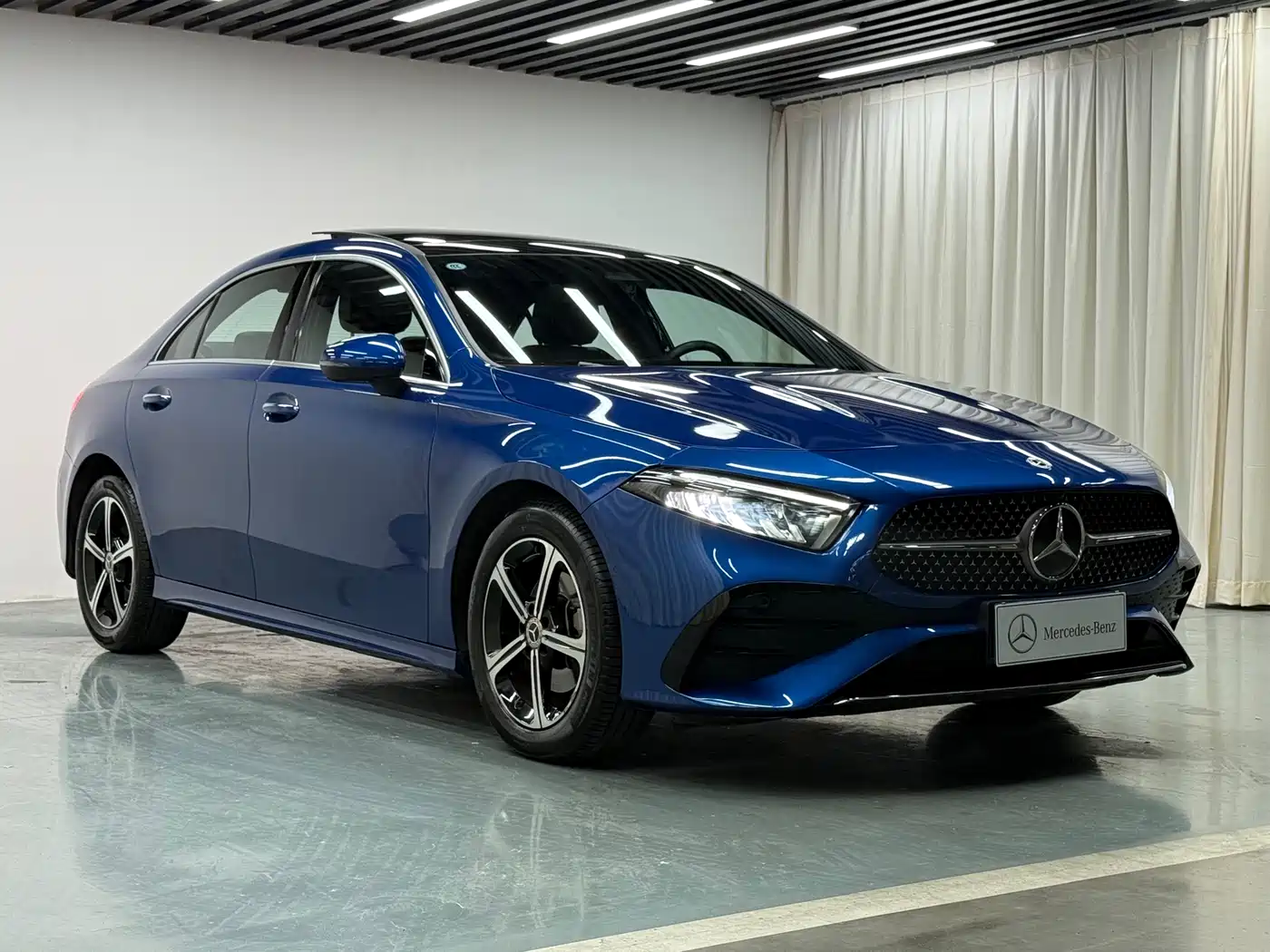 Mercedes-Benz A-Class 2024 A 200 L Fashion Edition фото 3