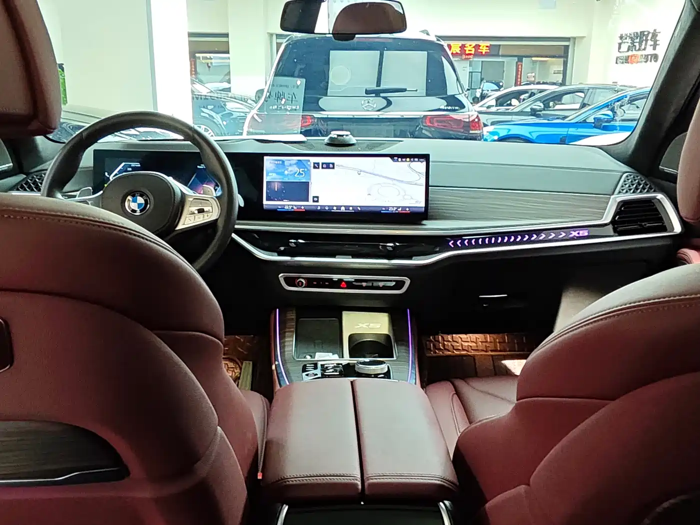 BMW X5 2023 xDrive 40Li M Sport Black Night Package фото 5