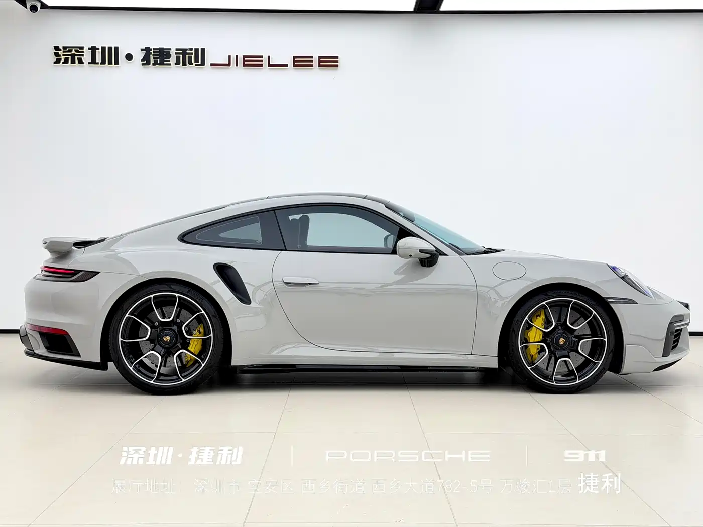 Porsche 911 2023 Turbo S 3.7T фото 3