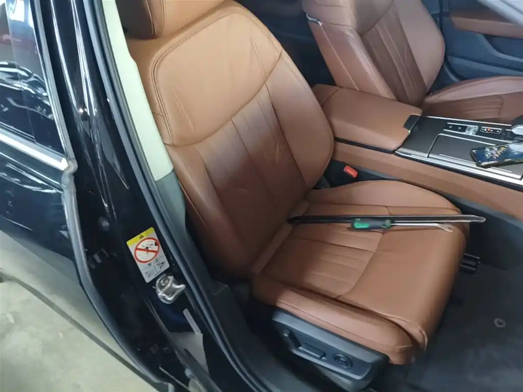 Audi A6L 2021 45 TFSI Exclusive Elegance фото 25