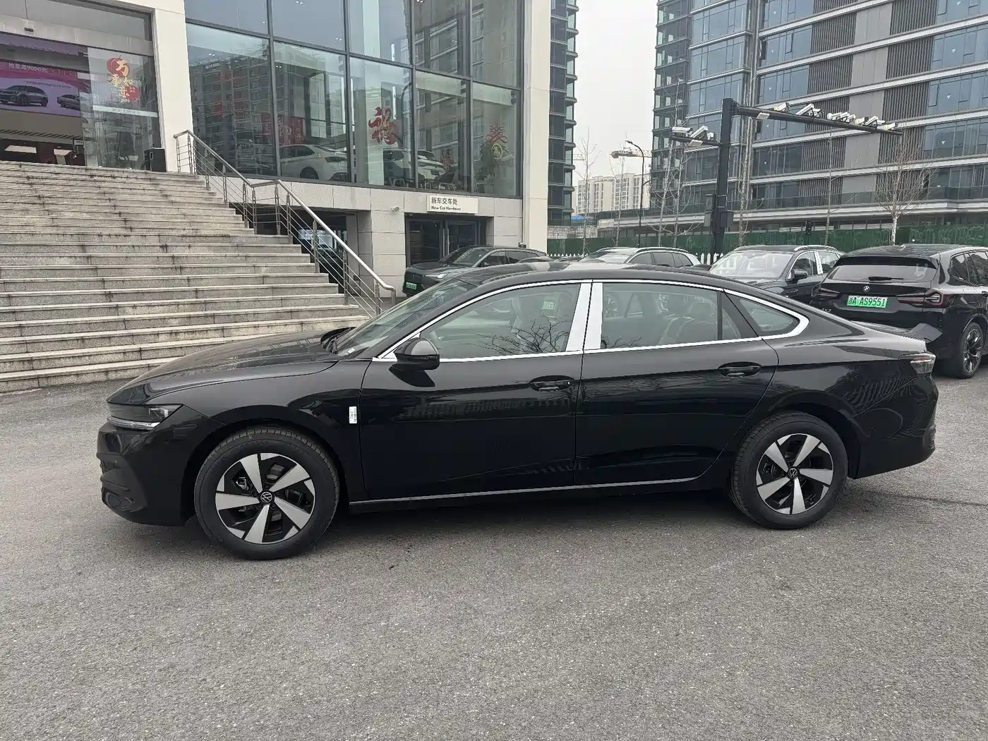 Volkswagen Magotan 2026 300TSI Premium Edition фото 3