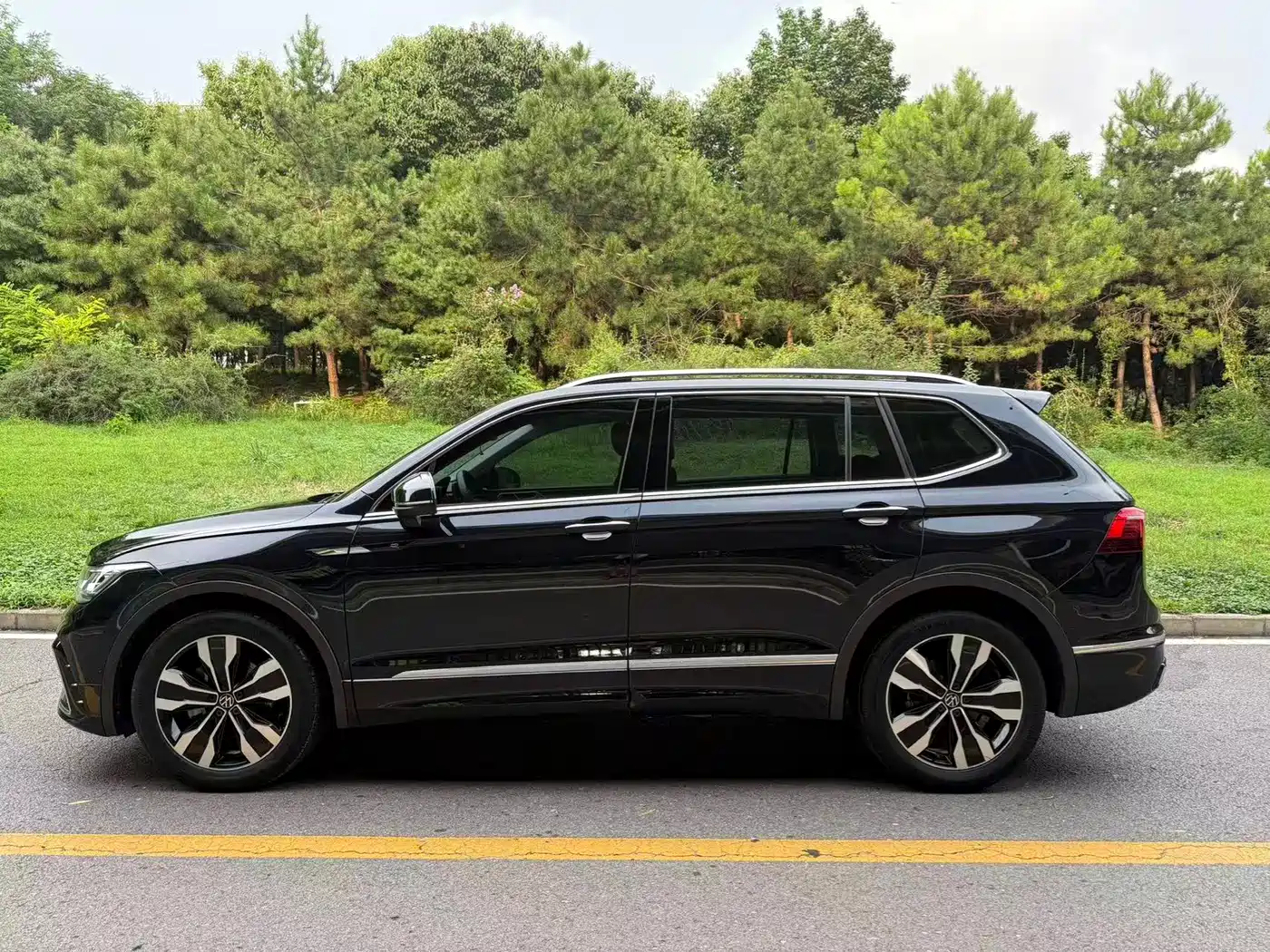 Фото 3 - Volkswagen Tiguan L