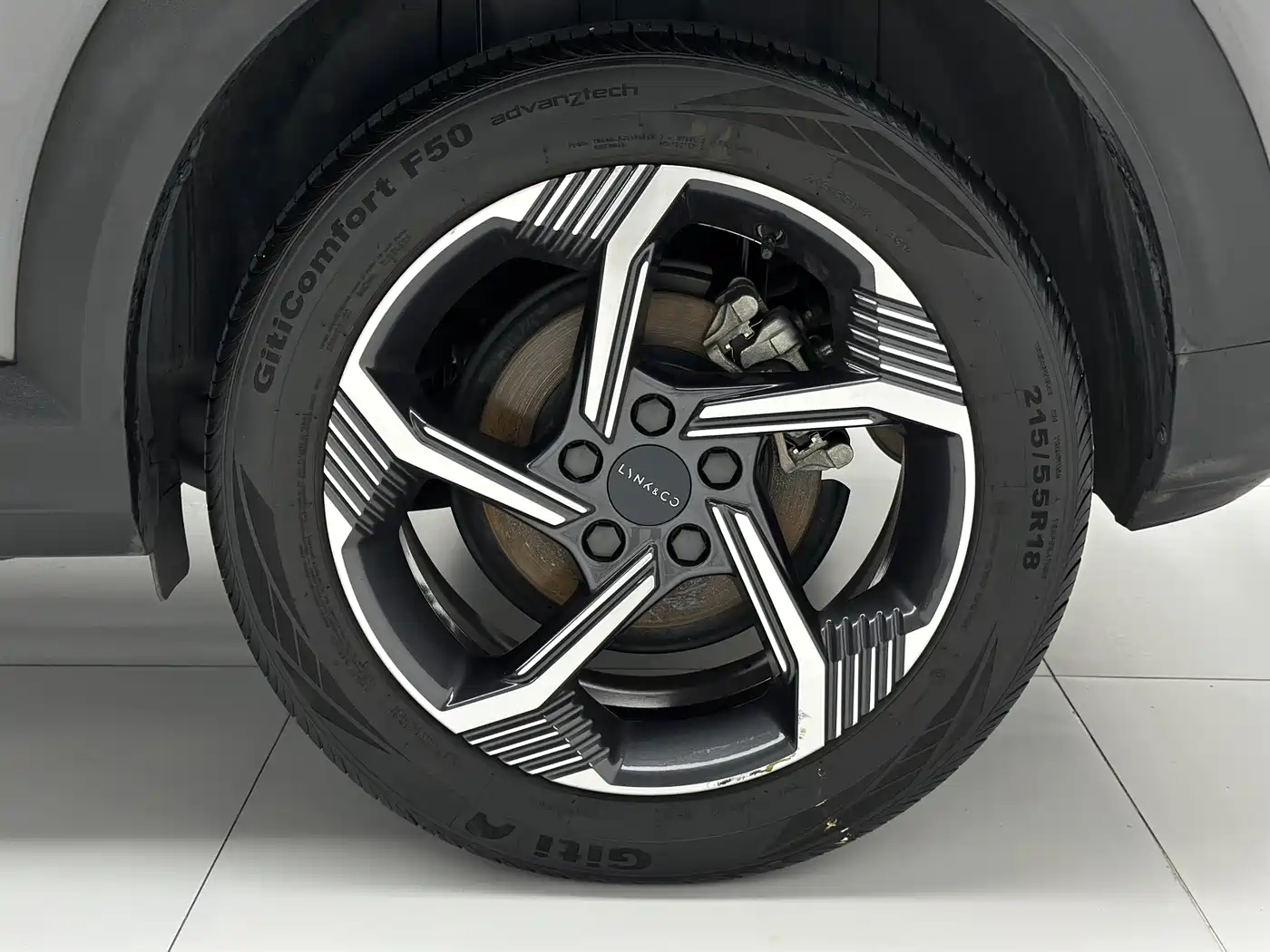 Lynk & Co 06 EM-P 2022 PHEV 84KM Range Pro фото 23