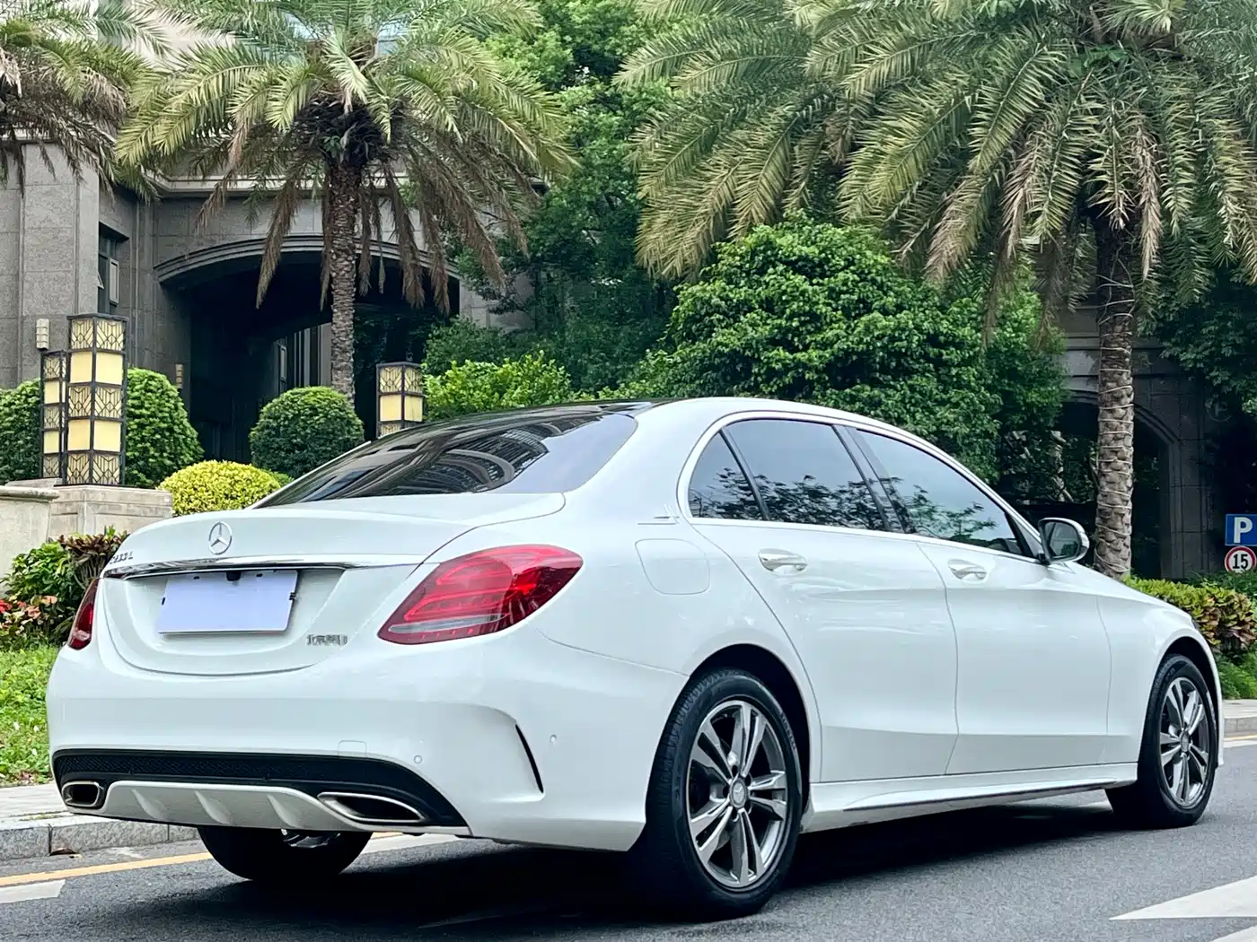 Mercedes-Benz C-Class 2017 C 200 L Sport фото 5