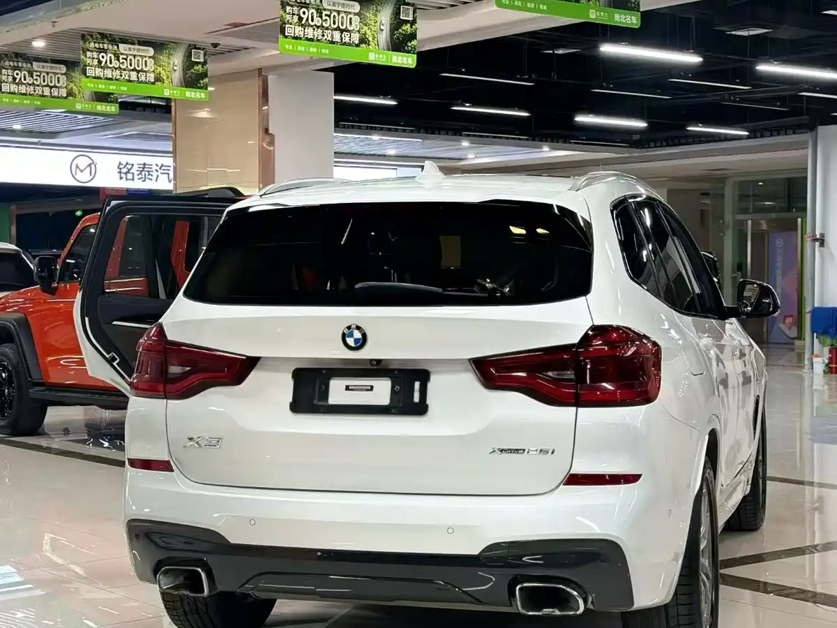 BMW X6 2015 xDrive35i Leading Type фото 2