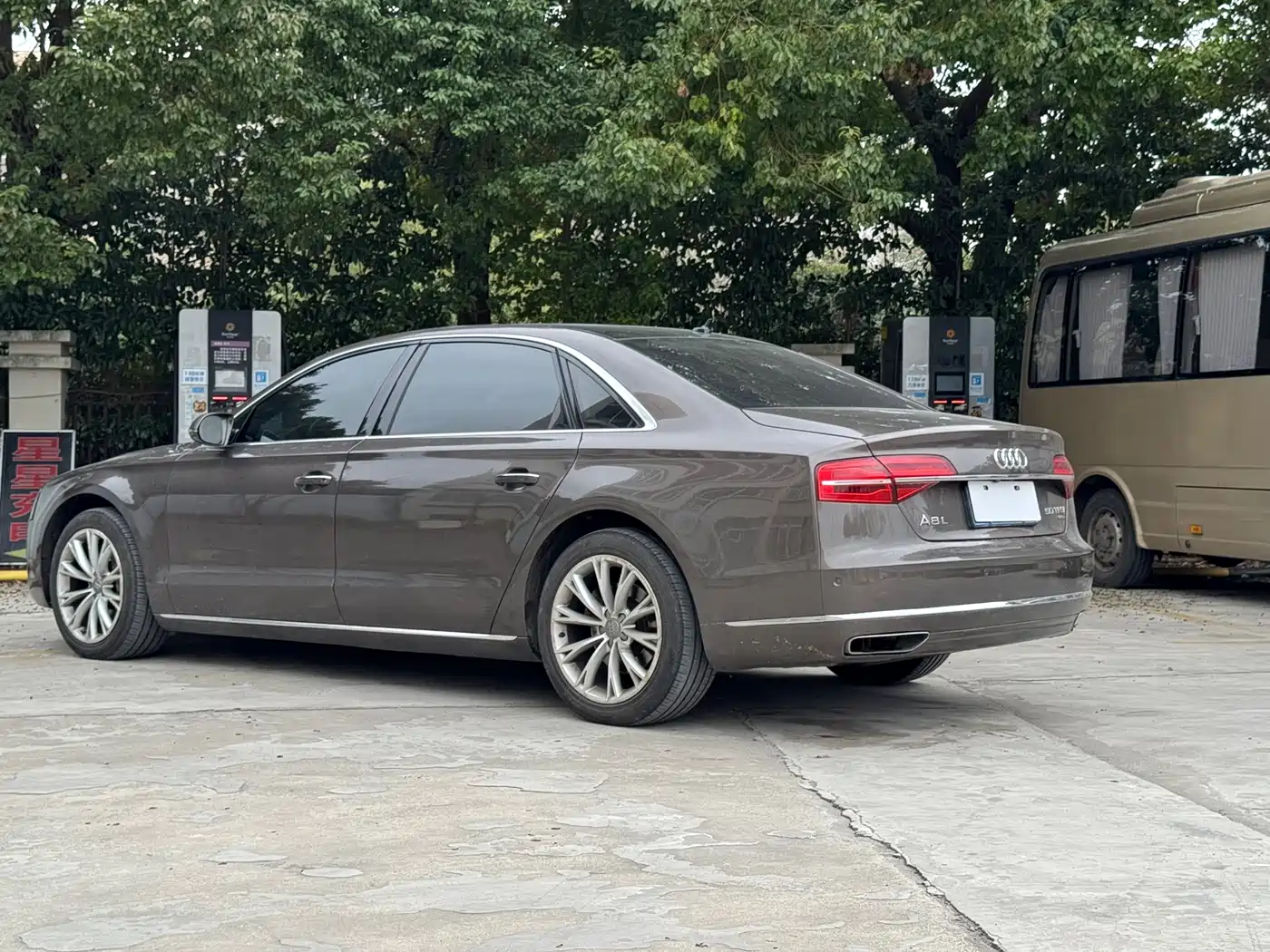 Audi A8 2013 A8L 50 TFSI quattro Luxury фото 12