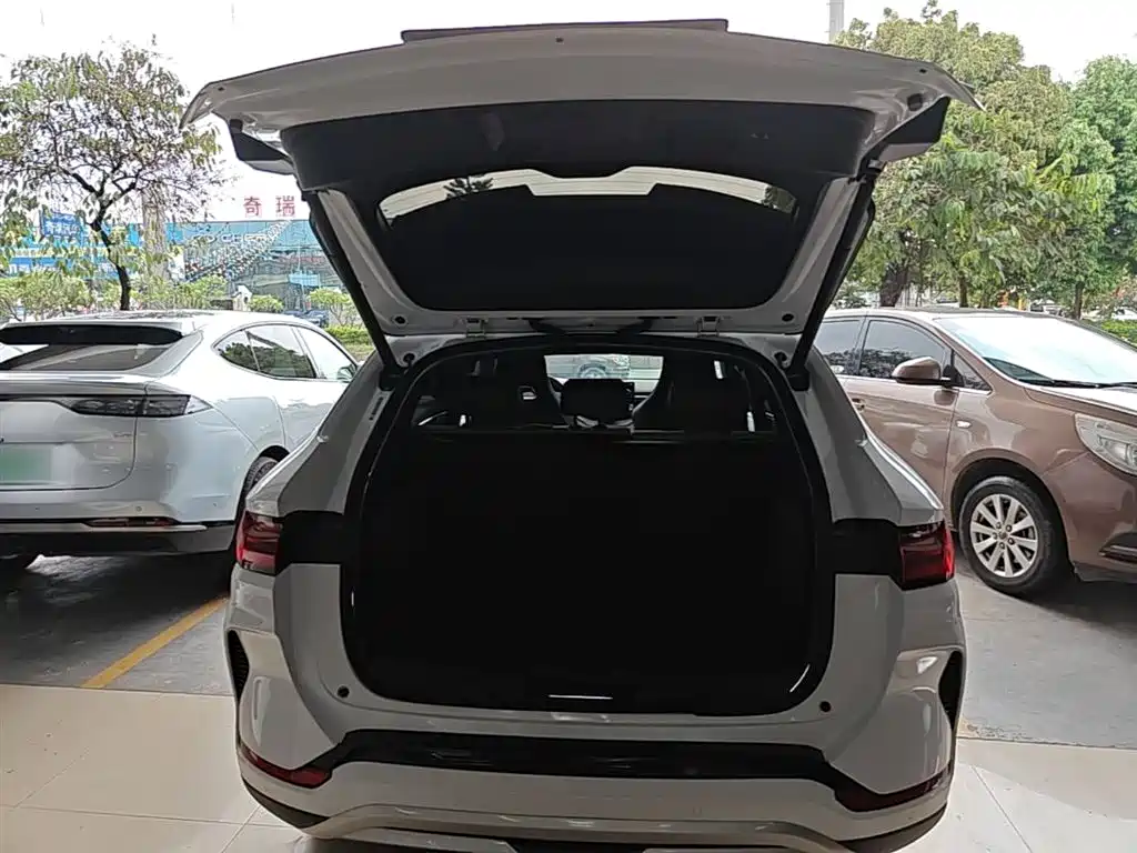 BYD Song PLUS PHEV 2025 DM-i 112KM Premium фото 19
