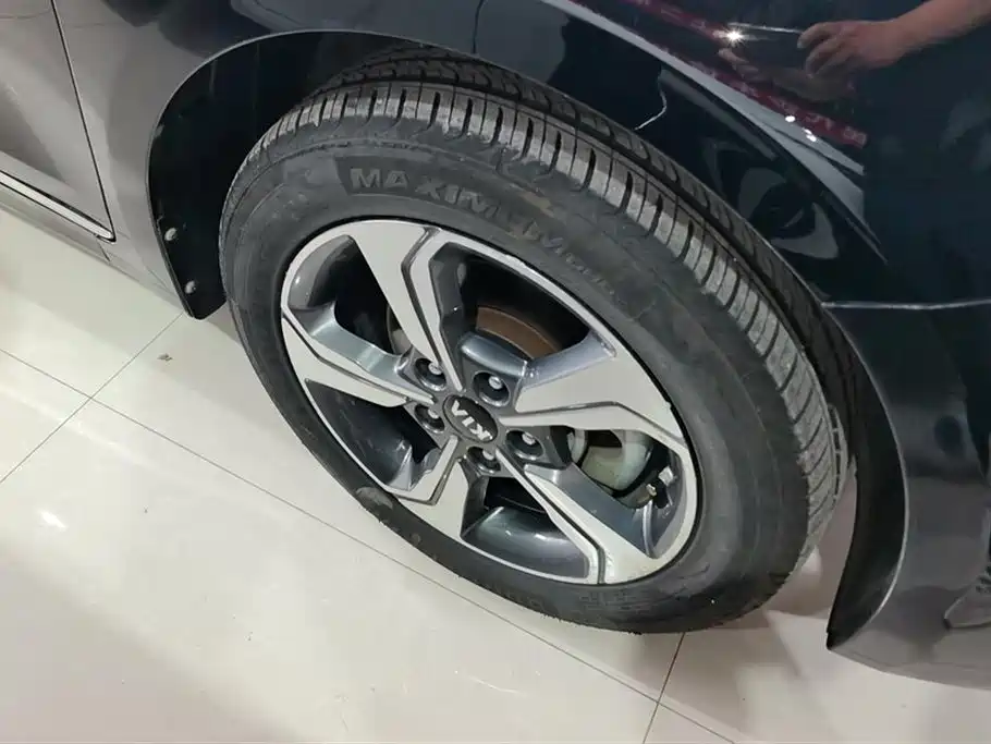 Kia K3 2019 1.5L CVT Smart Connect Edition фото 6