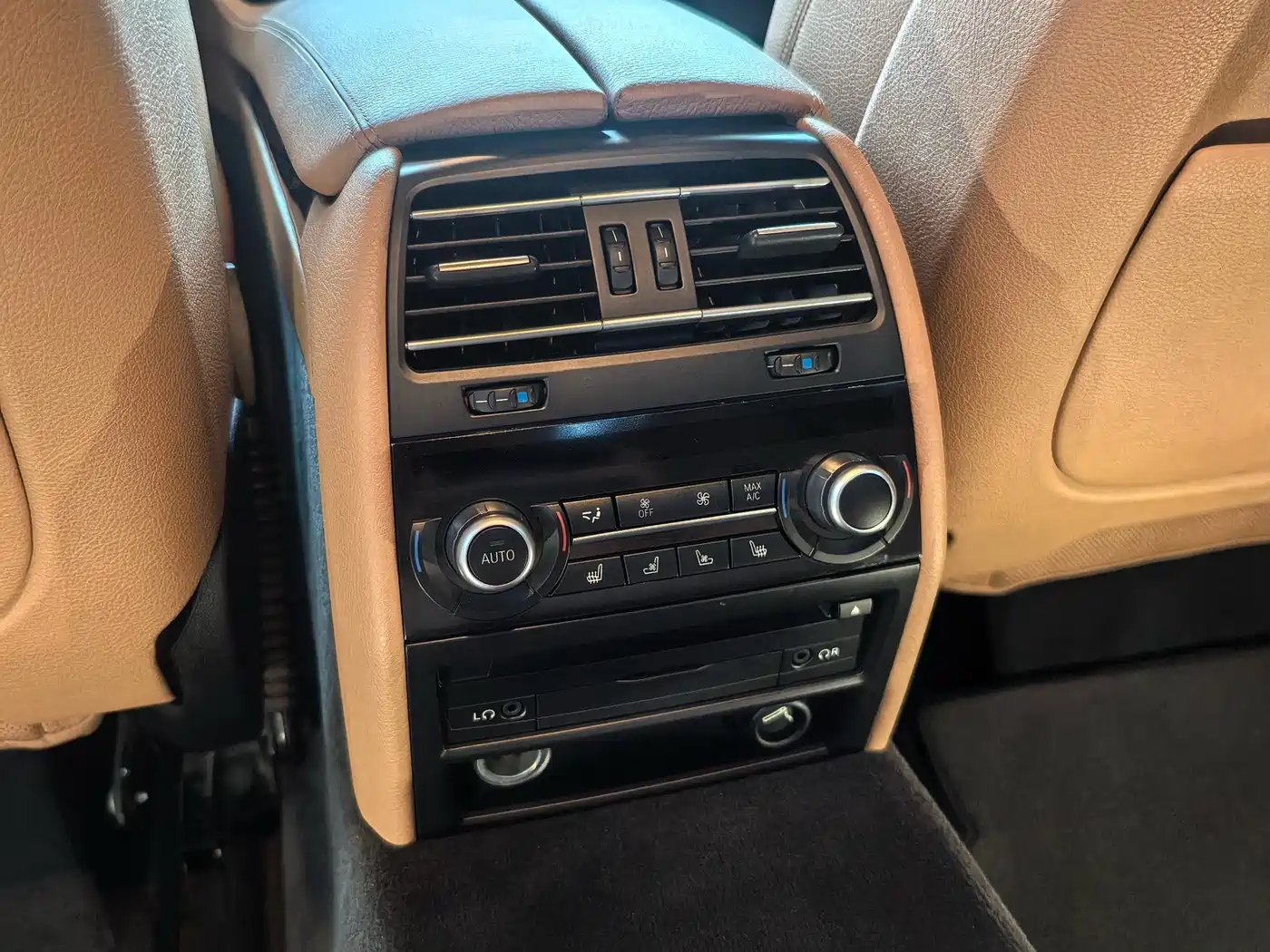 Photo 9 - BMW 7 Series
