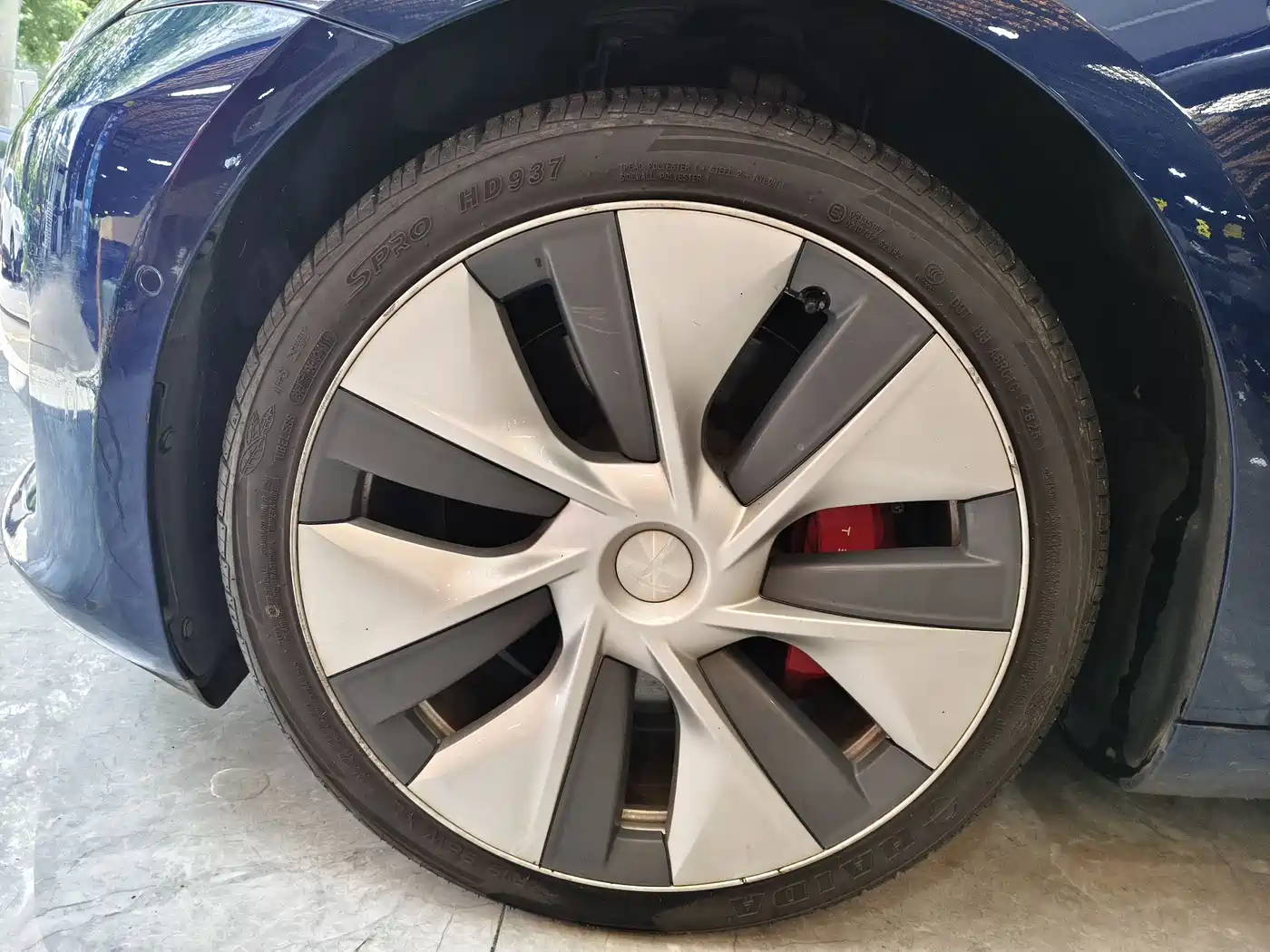 TESLA MODEL 3 (IMPORTED)