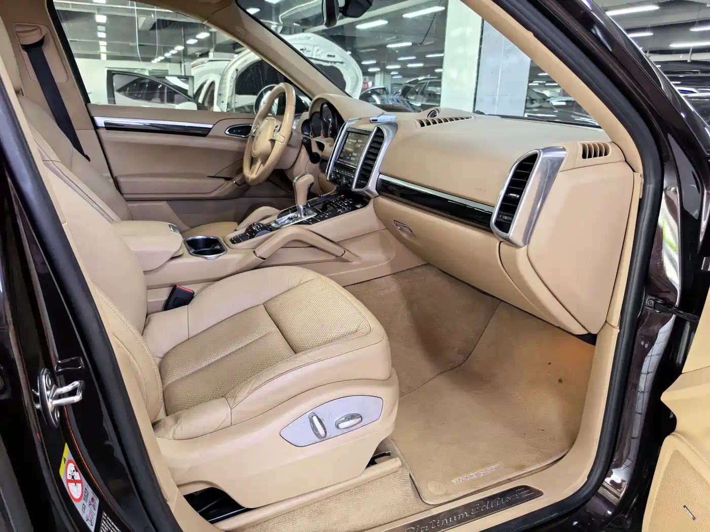 Porsche Cayenne 2014 Cayenne Platinum Edition 3.0T фото 11