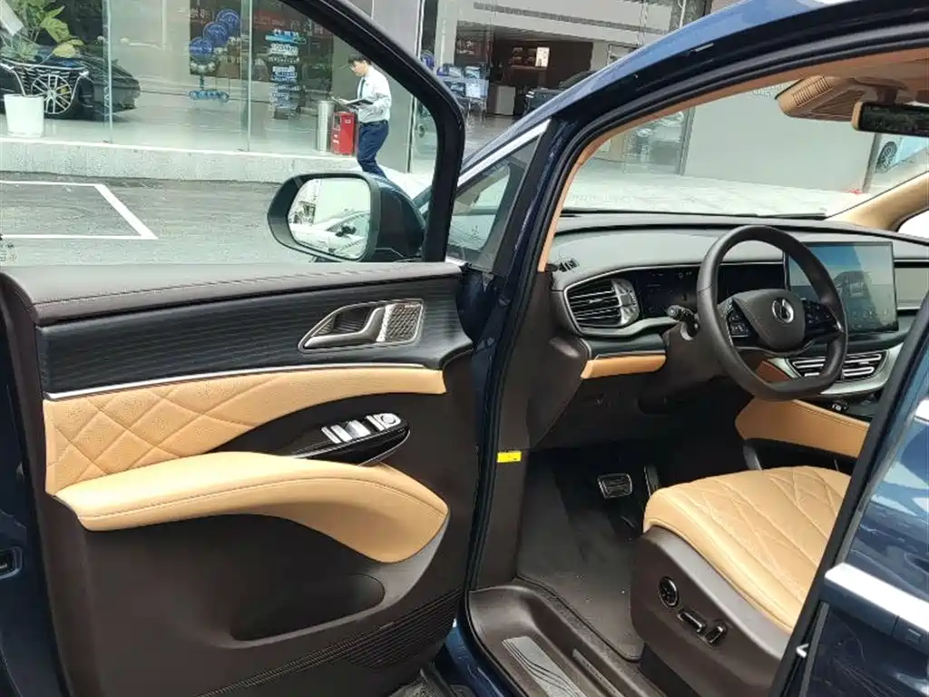 Denza D9 2025 Model DM-i Smart Drive Edition 1020 AWD Flagship фото 7
