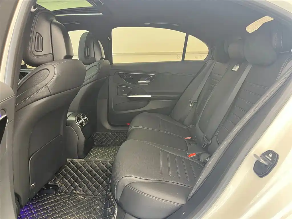 Mercedes-Benz C-Class 2023 C 200 L Sport фото 7