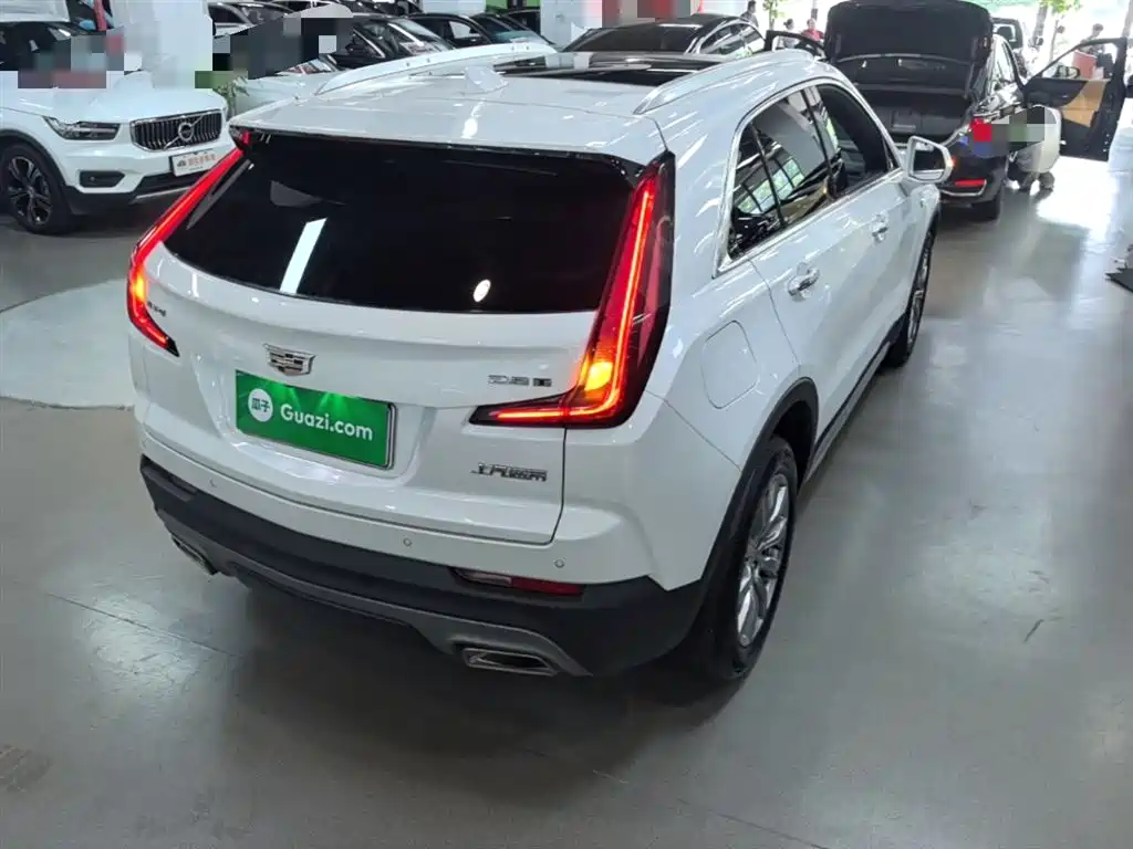 Cadillac XT4 2020 Facelift 28T 2WD Leading фото 7