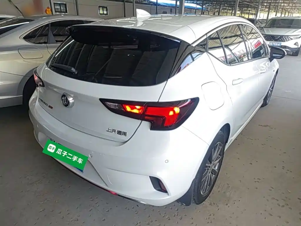 Buick Verano 2019 Hatchback GS 20T DCT Leading фото 7