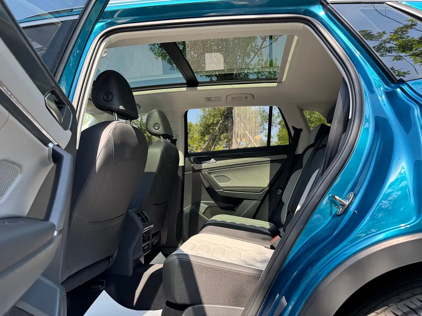 Volkswagen Tayron 2023 280TSI 2WD Luxury Plus Advanced Edition фото 18