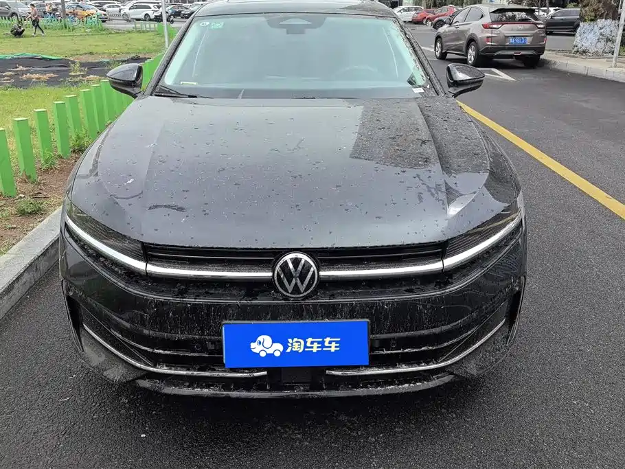 Volkswagen Magotan 2024 300TSI DSG Premium Edition (Eye-catching Package) фото 2