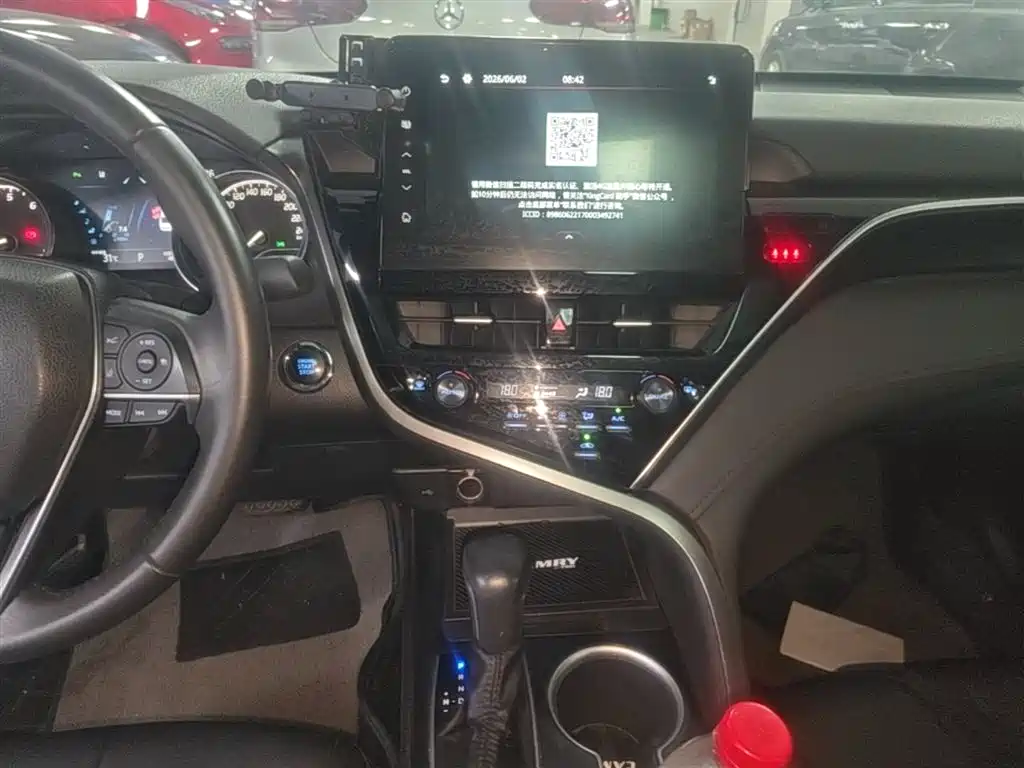 Toyota Camry 2023 2.0G Luxury Edition фото 13